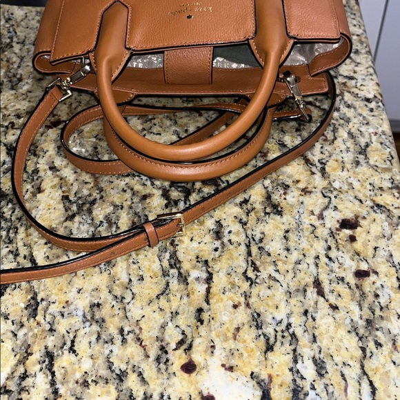 EUC Authentic Flynn Street Small Meriwether Leather Handbag 8.5X10 - Picture 3 of 6